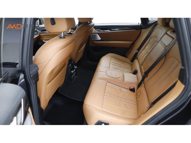 BMW 6-Series GT 2022 630i M — фото 8