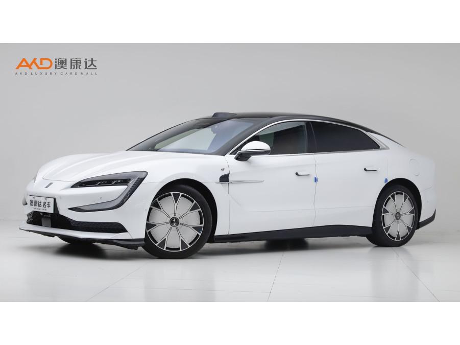 YANGWANG U7 EV, 2025 год