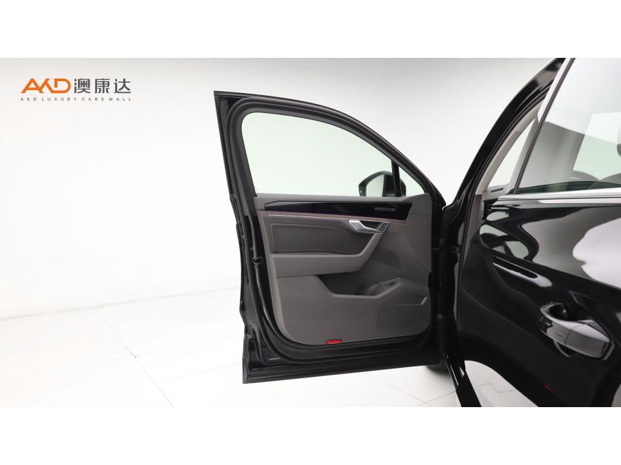 Volkswagen Touareg id 4438628 из Китая 9