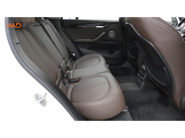BMW X1 2022 s Drive 25 Li Leading — фото 8