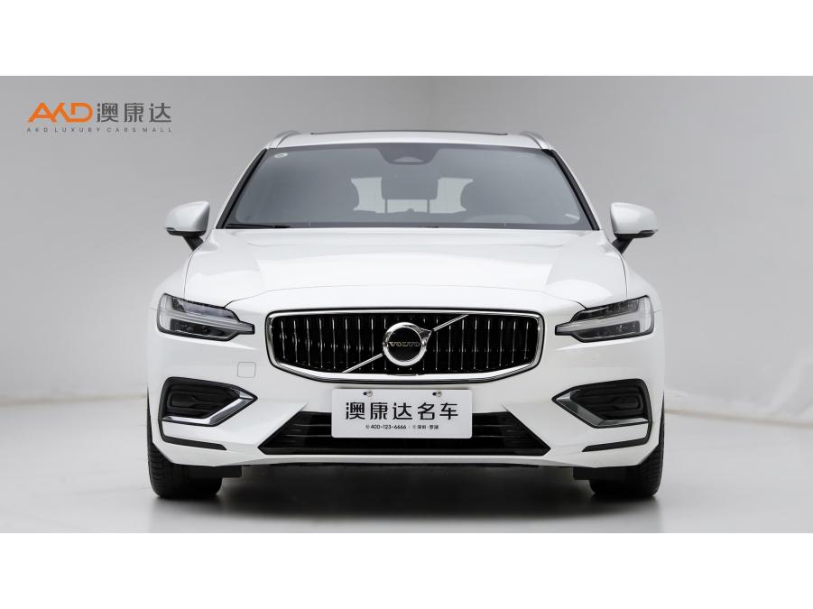 Volvo V60 2024 B5 Luxury