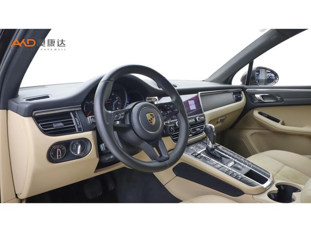 Porsche Macan 2019 2.0 T AT 4 WD 5 — фото 7