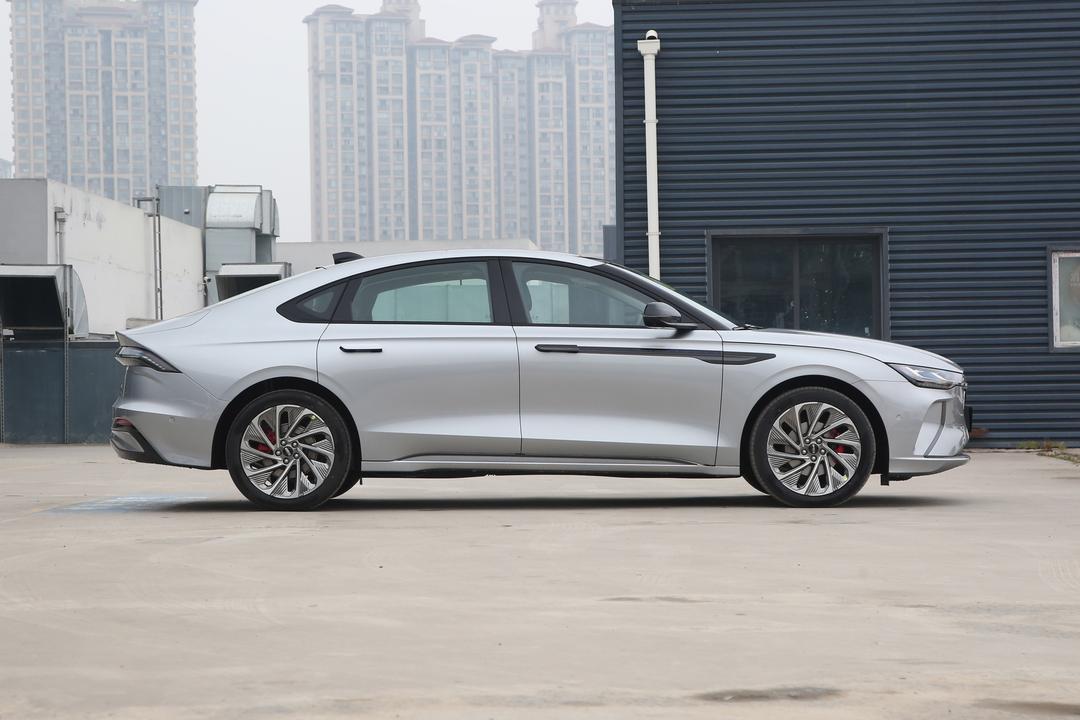 Lincoln Z 2026, фото 8